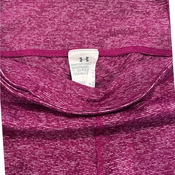 Women’s Under Armour Size Small Comoression Capri Leggings Pink - Picture 3 of 5